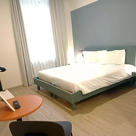 Camplus Bernini Casa Per Ferie Turin