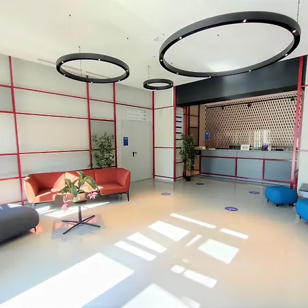 Camplus Bernini Casa Per Ferie